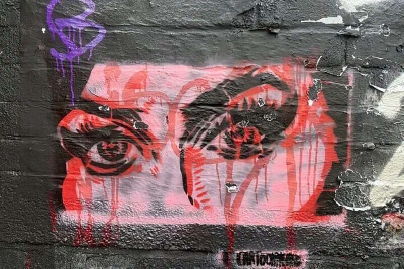 London: Amy Winehouse Bar Tour with Drinks and Snacks - Walking Through Camden: What You’ll Experience