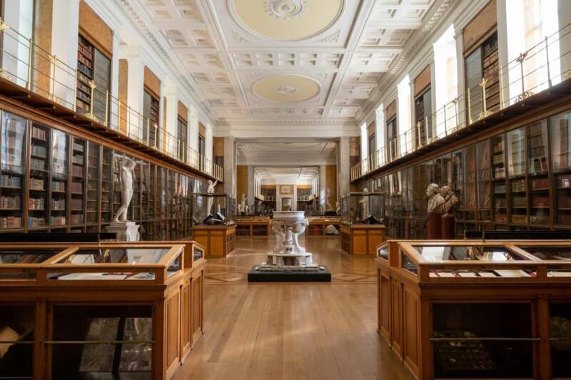 London: Bloomsbury Guided Tour & British Museum Visit - The Sum Up