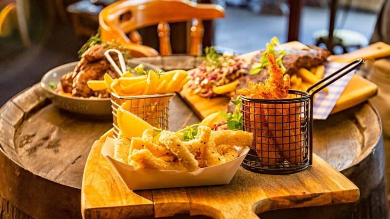 London: British Food Treasure Hunt With Gourmaze - Key Points