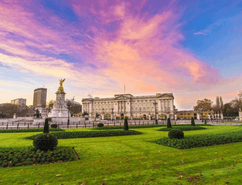 London: Buckingham Palace and Royal London Walking Tour - London: Buckingham Palace and Royal London Walking Tour
