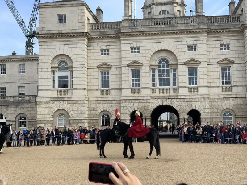 London: Buckingham Palace & Changing of the Guard Experience - FAQ
