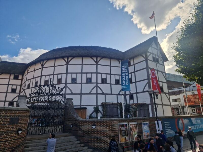 London by taxi: Highlights Tour in a real London Black Cab. - An In-Depth Look at This London Tour