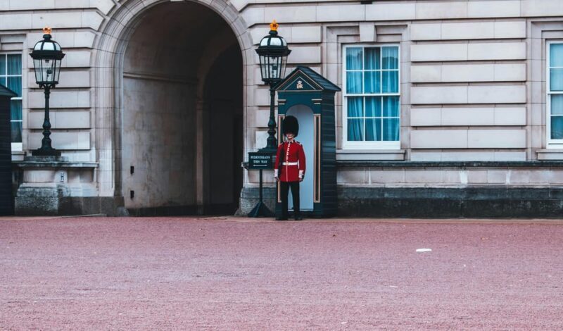 London: Changing of the Guard Experience and Landmarks Tour - What’s Not Included
