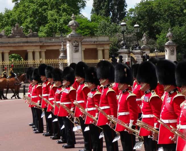 London: Changing of the Guard Experience and Landmarks Tour - Who Will Enjoy This Tour?