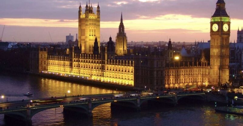 London: Christmas Eve City Tour with Dinner & Midnight Mass - Frequently Asked Questions