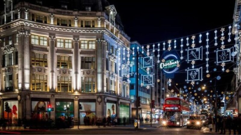 London: Christmas Lights Tour, Mince Pies, & Festive Drinks - Key Points