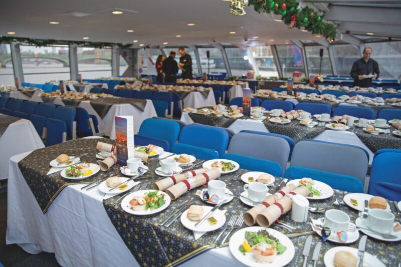 London: Christmas Party Lunch Cruise - The Bar and Extras