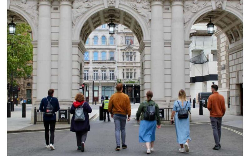 London: City Highlights Full-day Private Guided Tour - Tower of London: The Crown Jewels and Medieval Secrets