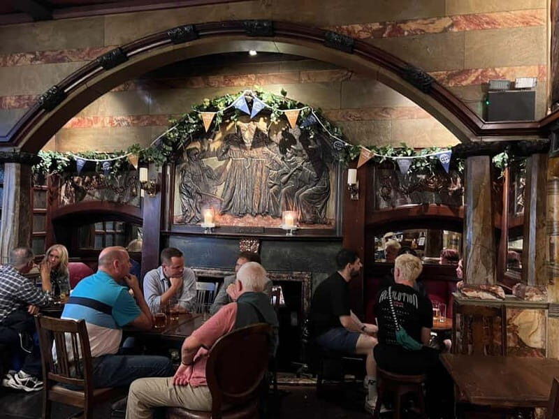 London: City of London Pubs Private Guided Walking Tour - Exploring Londons Heart in Detail