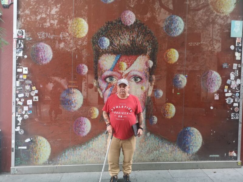 London: David Bowie Walking Tour - A Detailed Look at the David Bowie Walking Tour