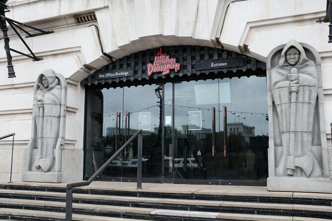 London Dungeon Entry & Westminster Walking 3 Hour Tour - The Walking Tour: Sightseeing with a Storyteller