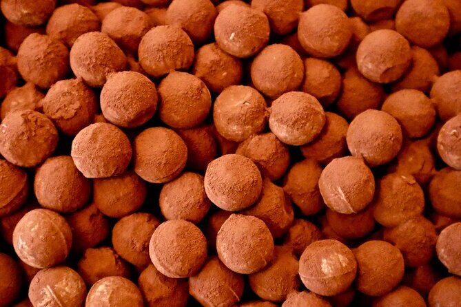 London East End Walking Food Tour With Secret Food Tours - The Buzz of Old Spitalfields Market