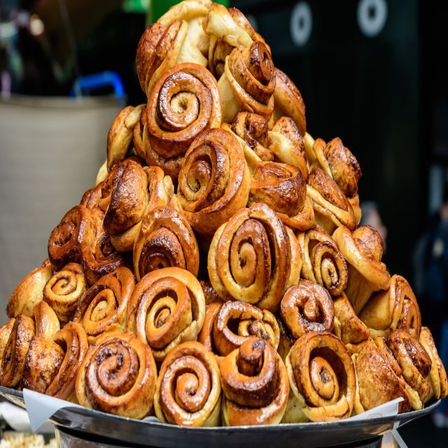 London: English Food Tasting & Private City Sightseeing Tour - A Deep Dive into the Experience