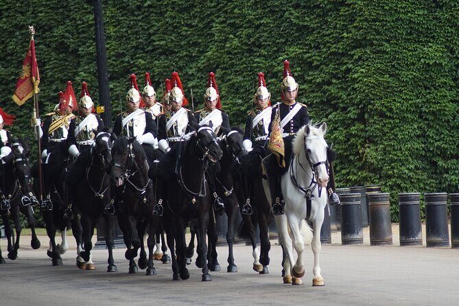 London: Full Day Private Tour Including Entry Passes - The Sum Up