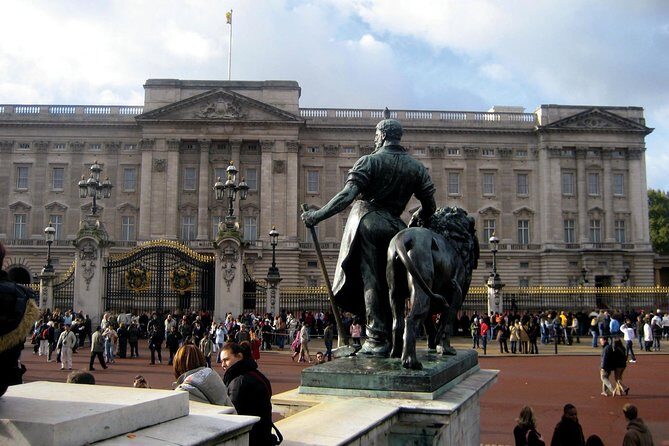 London Full Day Sightseeing Tour with London Eye & Snack Pack - Timing and Flexibility