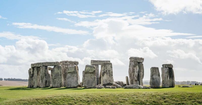 London: Full-Day Windsor, Stonehenge, and Oxford Tour - An In-Depth Look at the Tour Experience