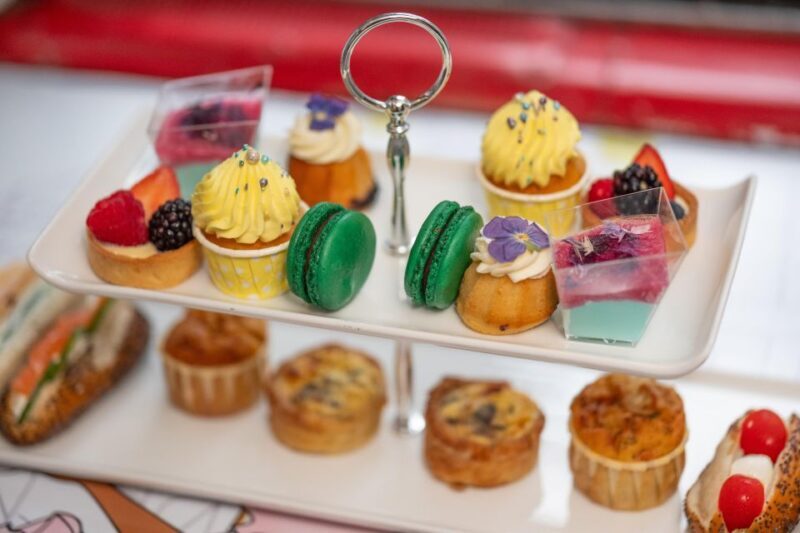 London: Gin and Afternoon Tea Bus Tour with Audio Guide - A Deep Dive into the Tour Experience