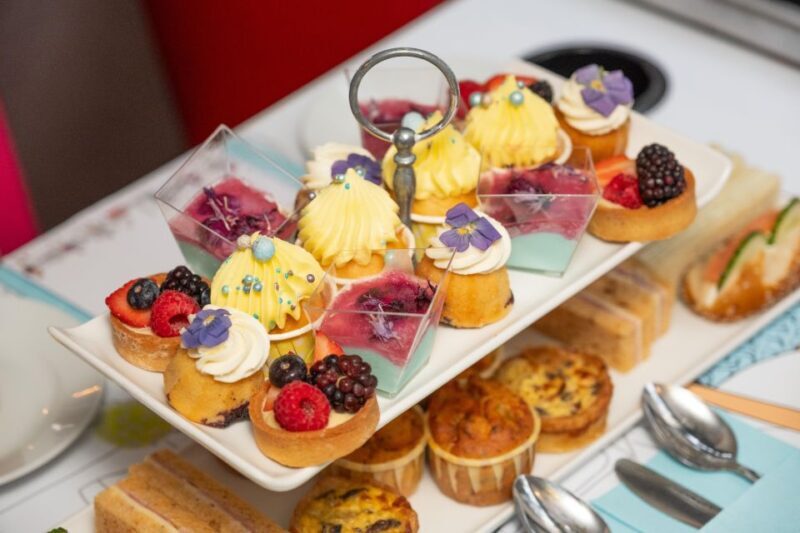 London: Gin and Afternoon Tea Bus Tour with Audio Guide - FAQs