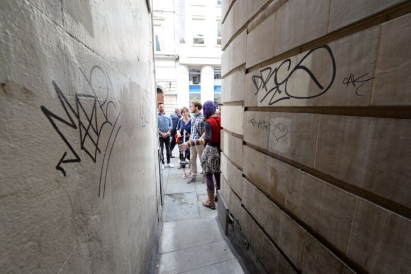 London: Guided Loo Tour - Key Points