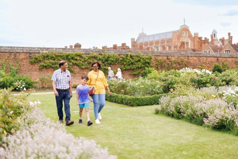 London: Hampton Court Palace Private Tour with Train Option - The Journey to Hampton Court Palace: What to Expect
