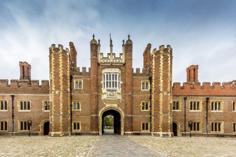 London: Hampton Court Palace Private Tour with Train Option - FAQ