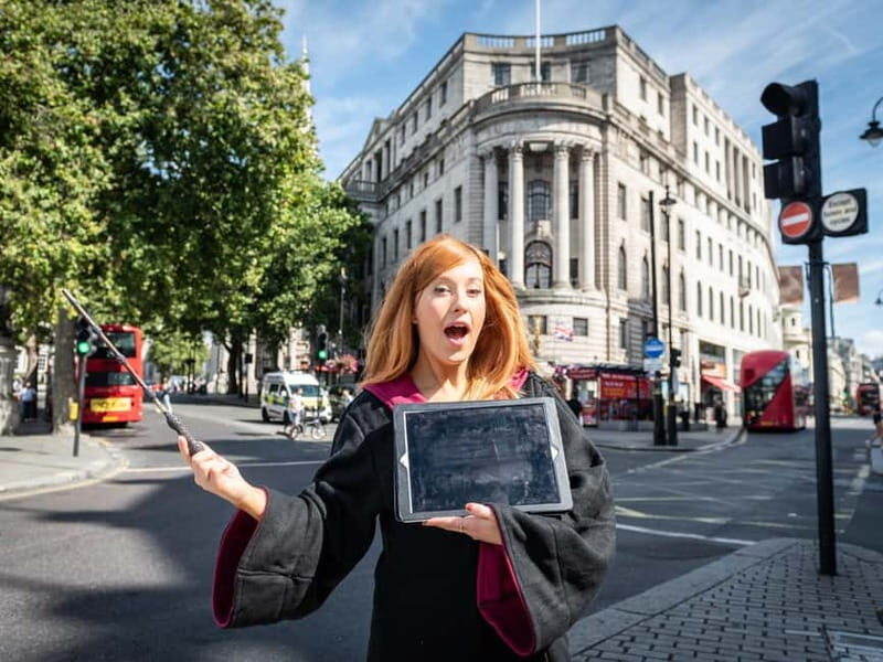 London: Harry Potter Deluxe Tour with London Eye & Dungeons - FAQ