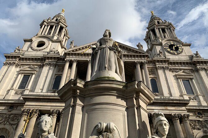 London Highlights Family-Friendly Walking Tour with Top Guide - The Sum Up