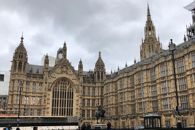 London Highlights Private Car with Driver Guide - An In-Depth Look at the Tour