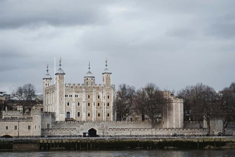 London: History on the banks of the Thames Walking Tour - An Overview of the Tour