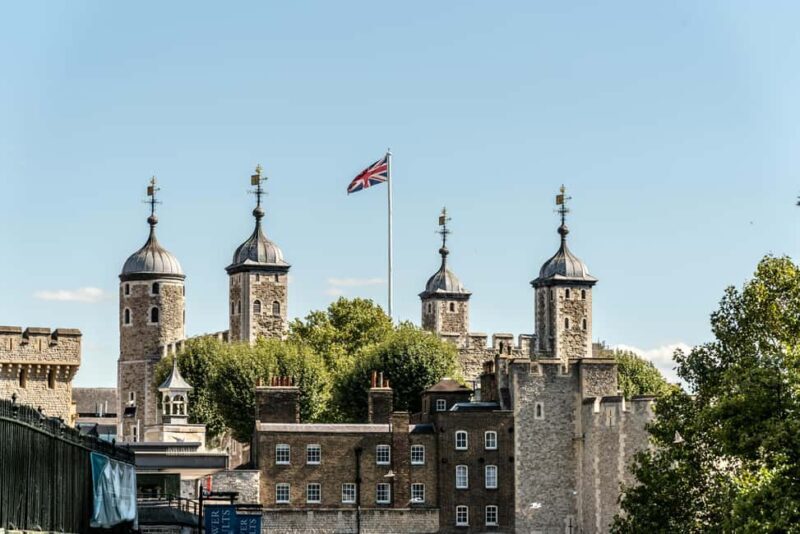 London: History on the banks of the Thames Walking Tour - What to Expect on Your Walk