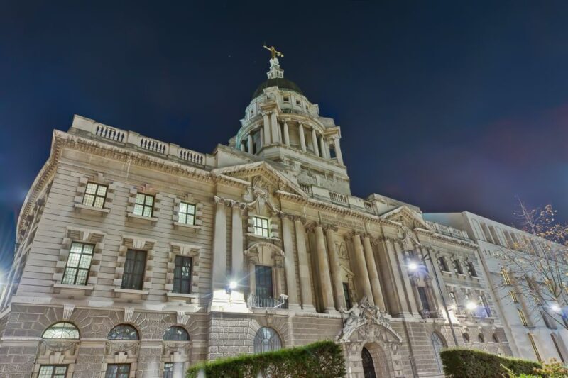 London: Jack The Ripper and Sherlock Holmes Bus Tour - Who Should Consider This Tour?