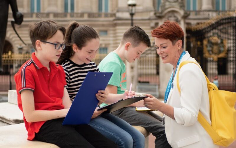 London: Kids Activity Tour in English or German - London: Kids Activity Tour in English or German — A Perfect Blend of Fun and Learning