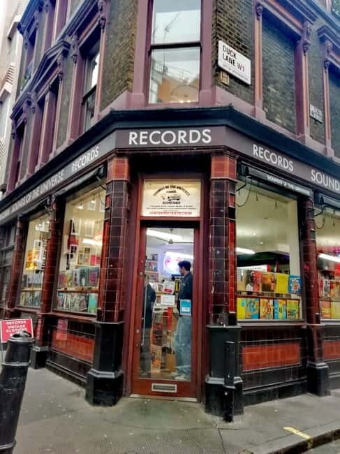 London: 'London Rocks!' Private Music Walking Tour in Soho - An In-Depth Look at the London Rocks! Tour