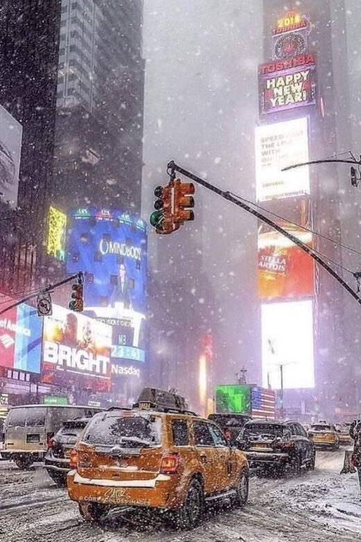 London: Magical Christmas Lights Guided Tour by Private Taxi - Frequently Asked Questions