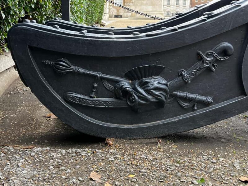 London: Muslim History Walking Tour - Key Points