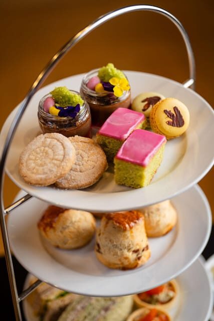 London: Natural History Museum Guided Tour & Afternoon Tea - Exploring the Natural History Museum Guided Tour & Afternoon Tea in London