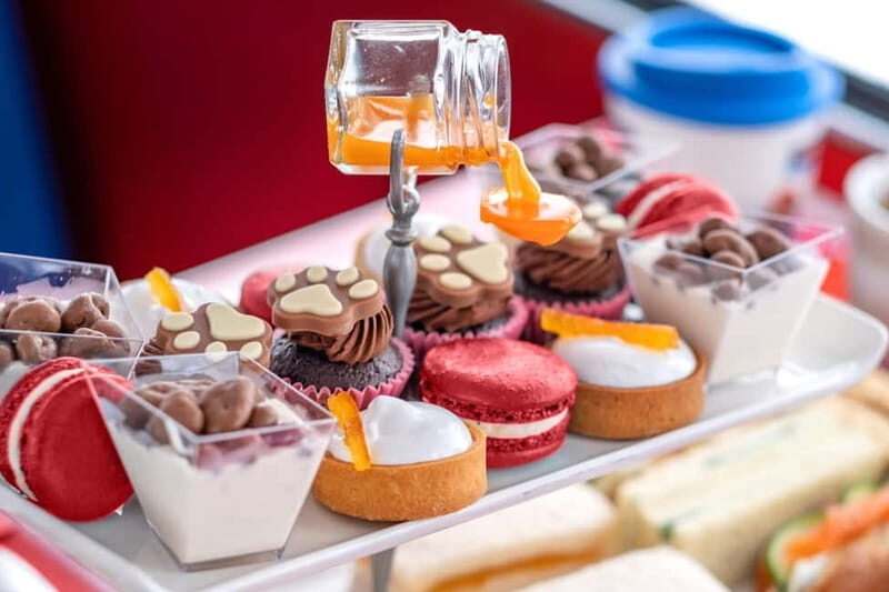 London: Paddington Bear Afternoon Tea Bus Tour & Audio Guide - The Ultimate London Sightseeing Experience with a Twist