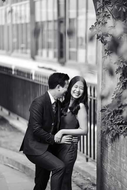 London: Private Engagement Photoshoot in the Big City - Exploring the Experience in Detail