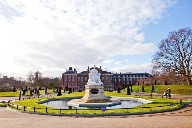 London: Private Panoramic Sightseeing Tour in a Black Taxi - An In-Depth Look at the Experience