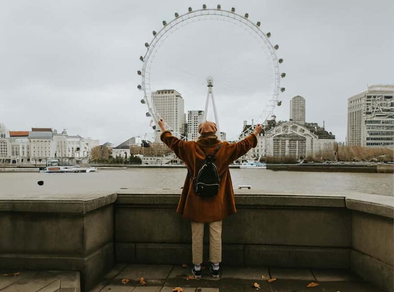 London: Private travel vacation photoshoot -Romantic Special - Key Points