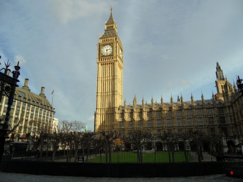 London: Private Walking Sightseeing Tour - A Closer Look at the Tour Experience