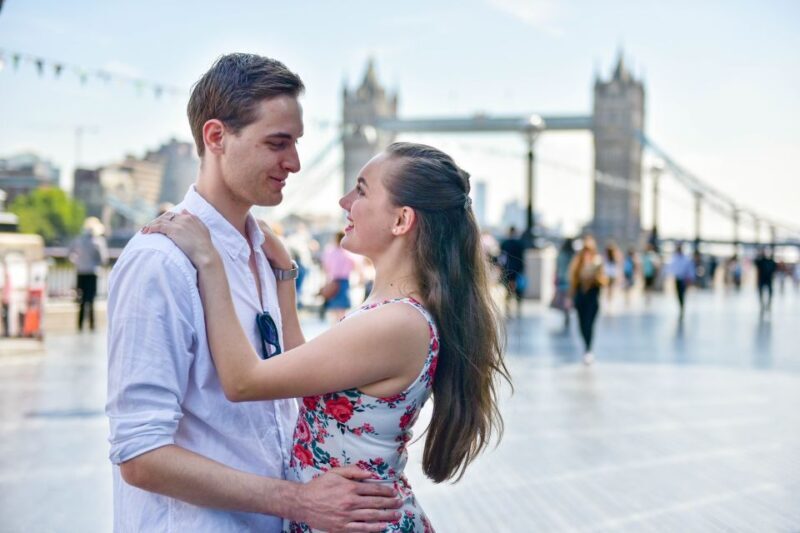 London: Professional Private Photoshoot and Edited Photos - Why Consider This Experience?