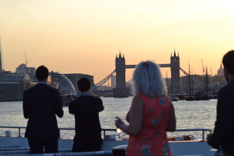 London: River Thames Evening Cruise with Bubbly and Canapés - Who Will Love This Cruise?