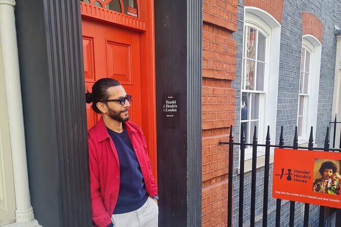 London Rock N Roll Beatles Private Black Cab Tour - Stop 5: Carnaby Street