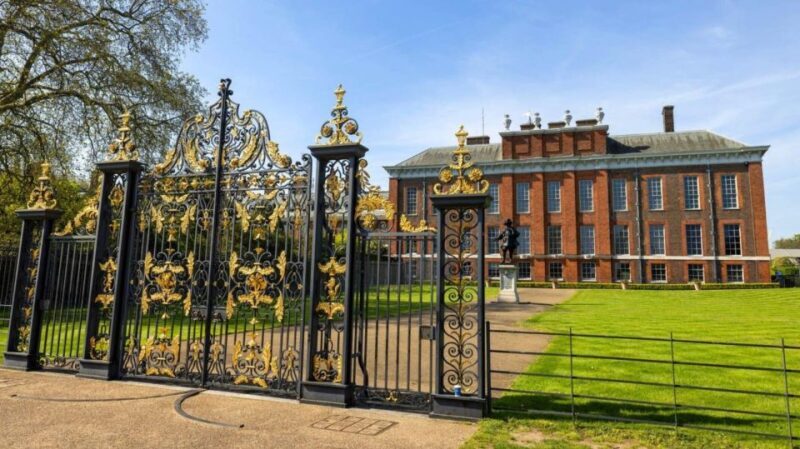 London: Royal Kensington Guided Walking Tour - A Detailed Look at the Kensington Guided Walk