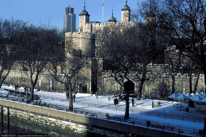 London Sights and Sounds on Christmas Day Afternoon Guided Tour - FAQ