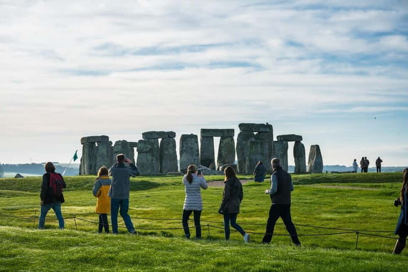 London: Stonehenge and Bath Guided Full-Day Tour - Key Points