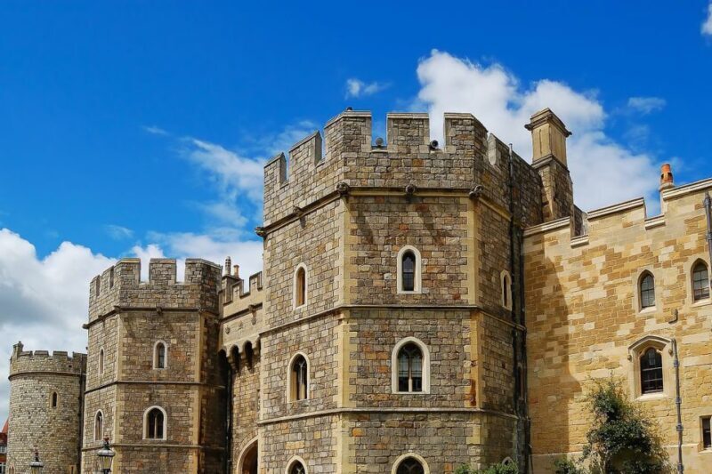 London: Stonehenge, Windsor Castle, Bath, Lacock & Pub Lunch - Key Points