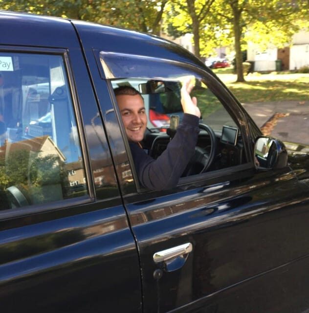 London: Taxi 50+ Sights Private Tour & London Eye Ride - Key Points