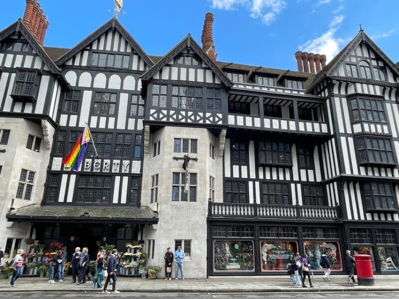 London: Taylor Swift London Boy Walking Tour - Who Will Enjoy This Tour?